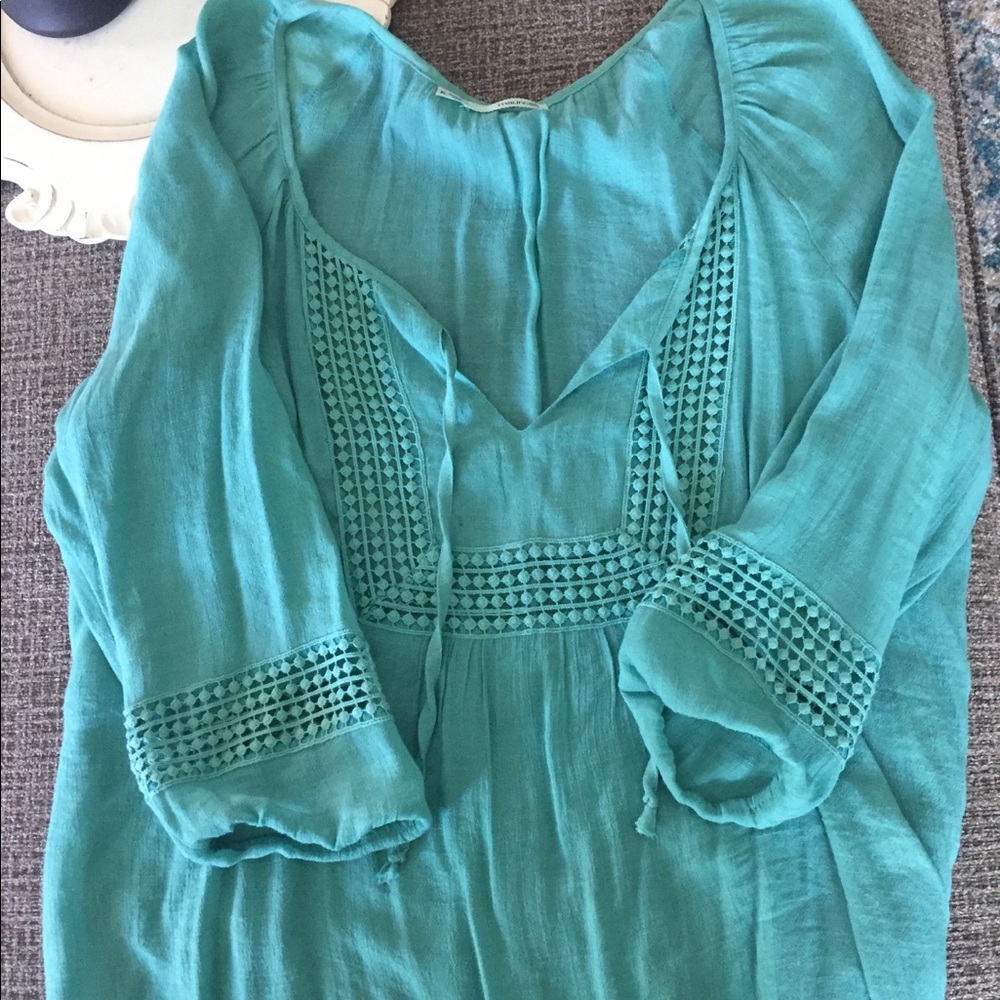 Turquoise 3/4 sleeve, crochet front top